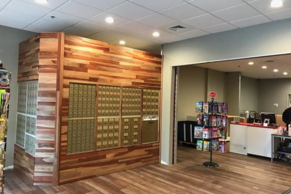 Mail Box and Pack